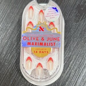 NWT Olive & June Maximalist Nail Set with Red Tips and Bow accents